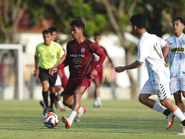 Persis Solo Cetak Setengah Lusin Gol di Uji Coba, Peter de Roo Belum Puas